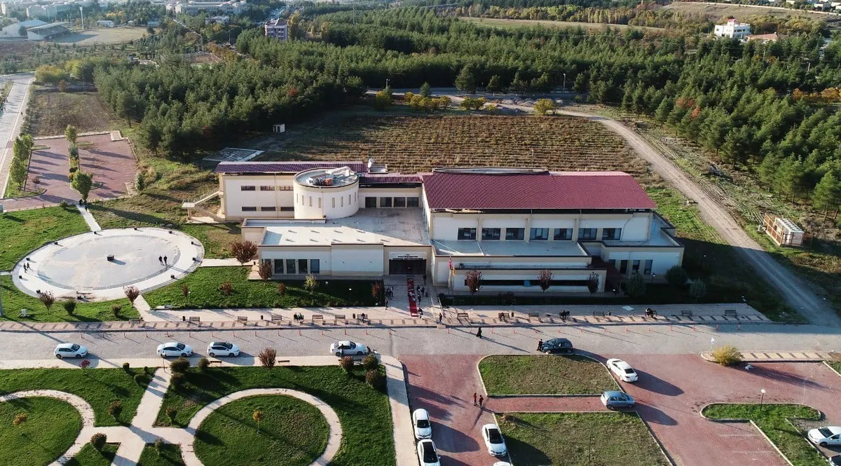Dicle University